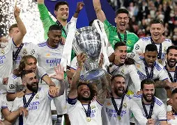 关于维尼修斯赛前列队欢迎皇马，尊重对手尽显风度！的信息