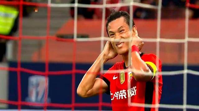 申花传射建功，巴萨新星横空出世，场边球探频频记笔记的简单介绍