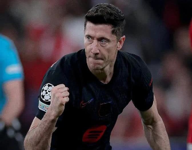 包含莱万多夫斯基新星绝杀表现惊艳，中国队未来可期！的词条